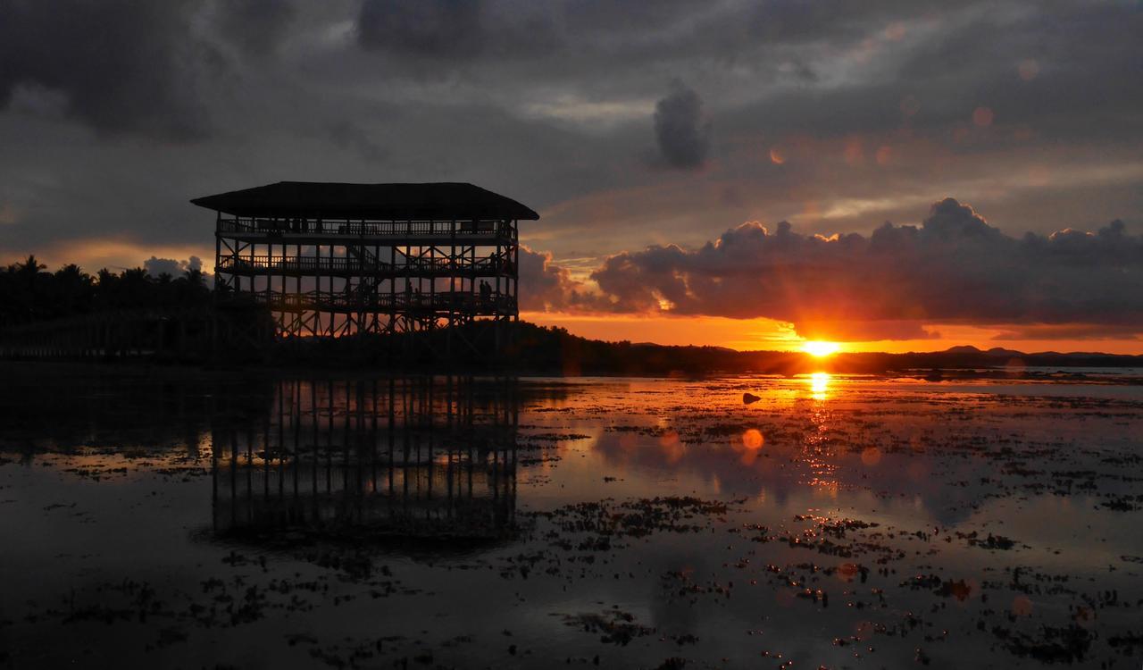 Bravo Beach Resort General Luna  Eksteriør bilde