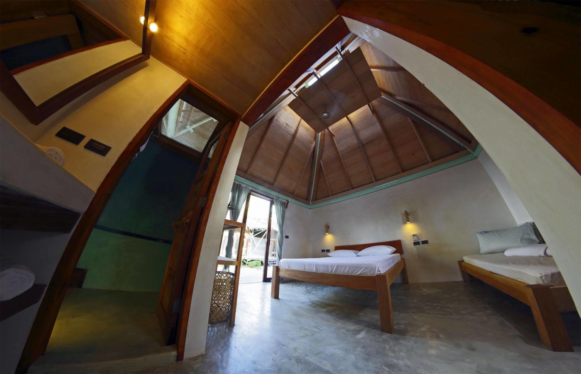 Bravo Beach Resort General Luna  Eksteriør bilde