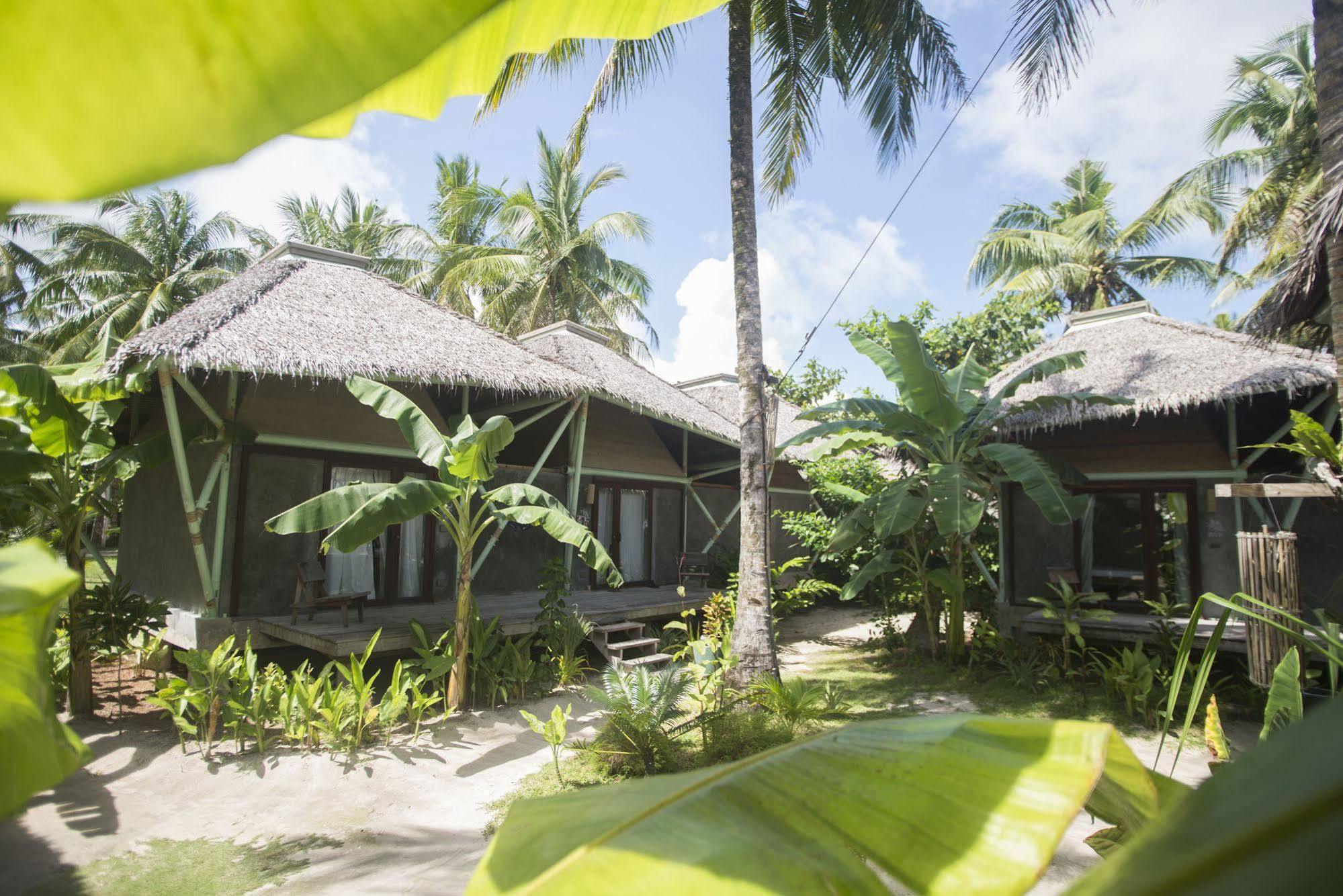 Bravo Beach Resort General Luna  Eksteriør bilde